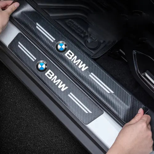 [PAGUE 1 LEVE 4] Protetor Soleira Personalizado Universal Para Carro Carfiber™